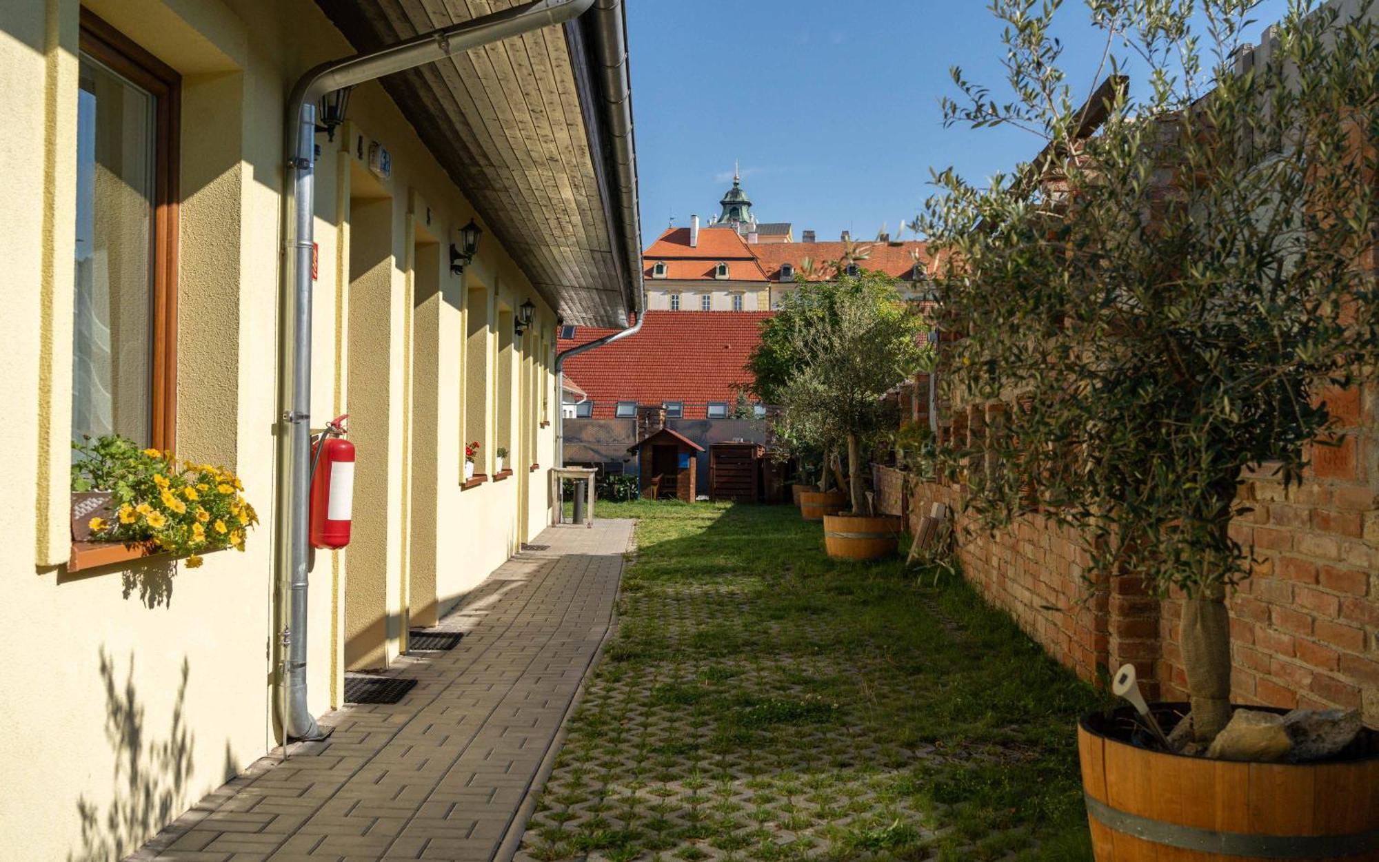 Penzion Alenka Valtice Kültér fotó