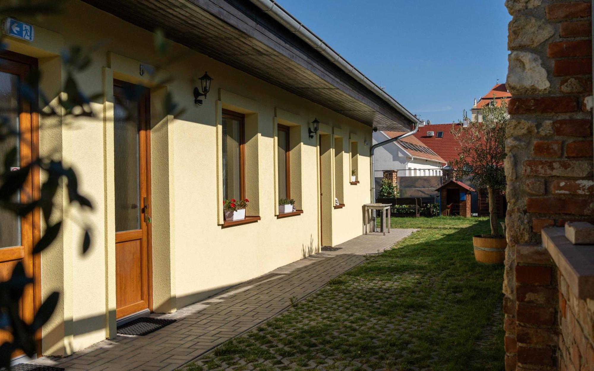 Penzion Alenka Valtice Kültér fotó